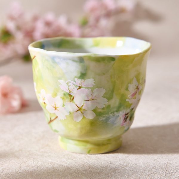 Hanagasumi Sakura Teacup (Green) Online Hot Sale - Image 2
